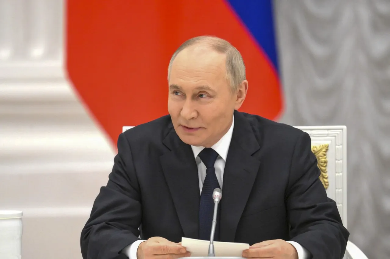 Президент заявил, что Россия располагает всеми необходимыми возможностями для сдерживания и отражения угроз в отношении Калининградской области после заявений о возможных ударах по базам ПВО.
