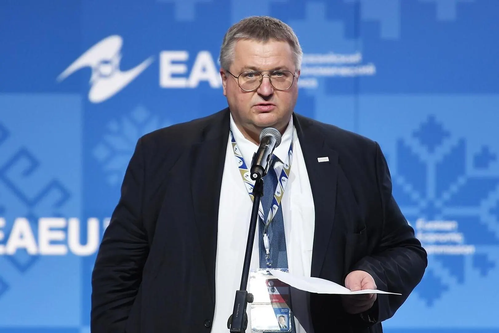 Власти России и других стран ЕАЭС намерены к декабрю оценить правовые и практические последствия приостановки членства Армении в союзе на фоне её сближения с ЕС и предстоящих выборов.