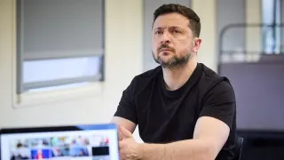 Президент Украины Владимир Зеленский заявил, что усиление изоляции российского сегмента интернета и блокировки мессенджеров связаны с подготовкой к всеобщей мобилизации и возможному новому наступлению, а также предположил риск ограниченной операции против стран Балтии для проверки реакции НАТО.