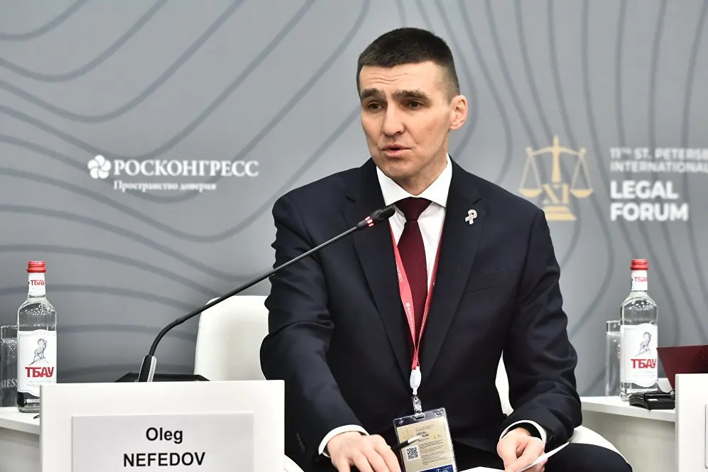 Высшая квалификационная коллегия судей 26 мая рассмотрит рекомендацию по кандидатуре Олега Нефедова на должность руководителя коллегии по гражданским делам Верховного суда. Нефедов известен решениями о запрете «движения ЛГБТ» и «Международного движения сатанизма», а также признанием ФБК экстремистской организацией.