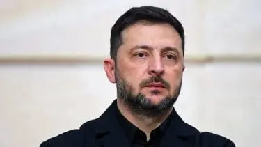 Президент Украины заявил о сотнях атак и тысячах ударов дронами в последние сутки и предупредил о зеркальном ответе и ощутимых санкциях в случае возобновления полномасштабной войны.