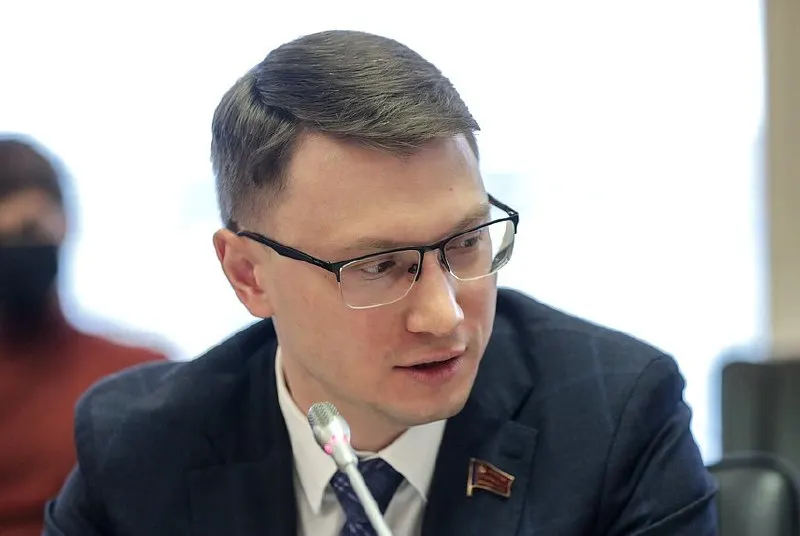 Татьяна Москалькова покидает пост уполномоченного по правам человека; нового омбудсмена выберут сегодня. В числе трёх кандидатов — Артем Прокофьев, Иван Сухарев и считающаяся основной претенденткой Яна Лантратова.
