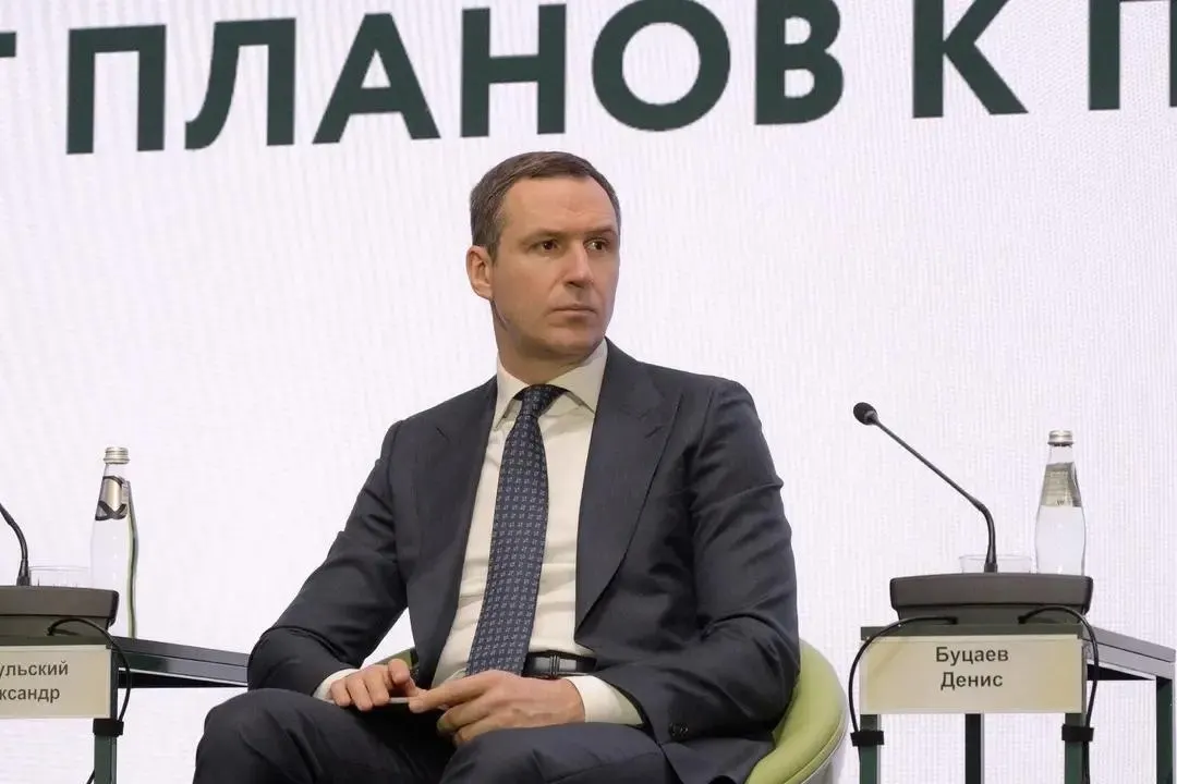 Ему вменяют причастность к хищению средств Российского экологического оператора. По данным следствия, Буцаев может находиться в США. Мусорная реформа, на которую потрачено не менее 94 млрд рублей, признана проваленной.