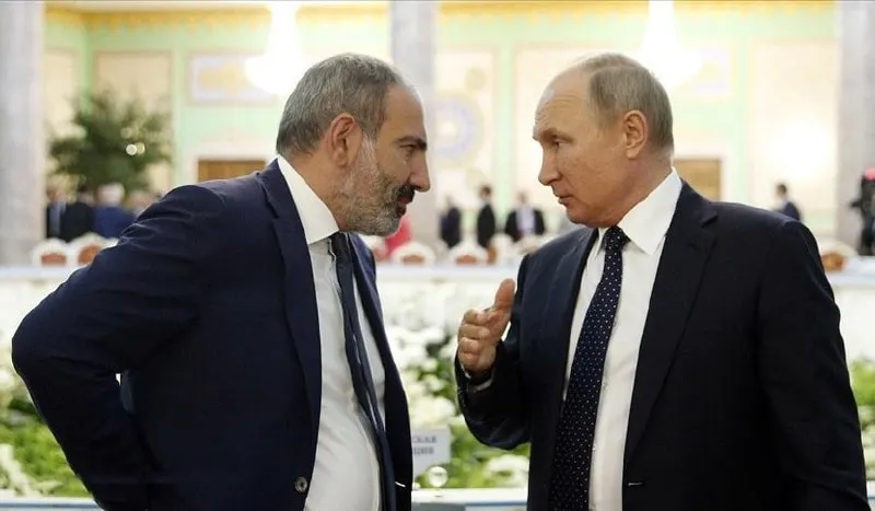 Ведомство объявило временный запрет на импорт цветов из Армении, сославшись на риск проникновения карантинных организмов. Ранее также были заблокированы крупные поставки армянской минеральной воды.