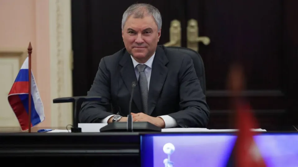 Глава Госдумы заявил, что использование западного оружия и спутниковых технологий при ударах по гражданским объектам может вынудить Россию ответить «оружием, которое не оставит следа», и поручил подготовить обращение к парламентам других стран.
