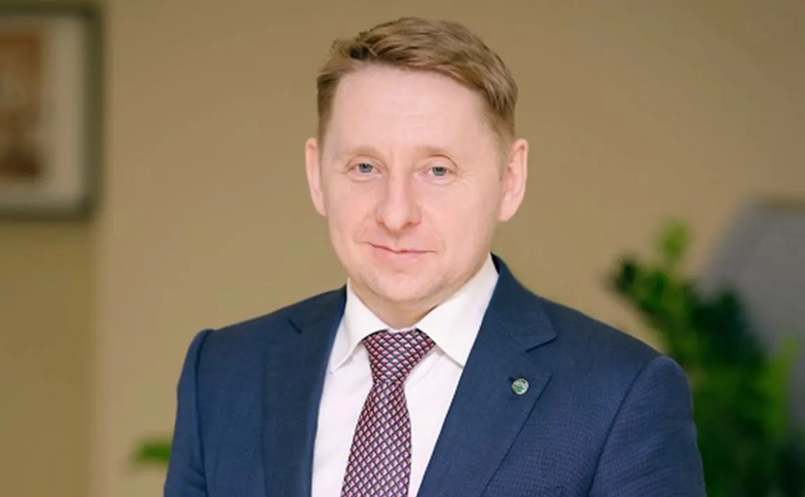 Минфин США исключил из санкционных списков Сергея Мальцева и Ольгу Райкес. Райкес — российско-израильская предпринимательница, соосновательница семейного офиса Confideri; австрийская Vend Ore GmbH остаётся под санкциями, но в пресс-релизе Минфина указана её связь с другим лицом — Маратом Савеловым, который включён в санкционные списки вместе с Райкес.