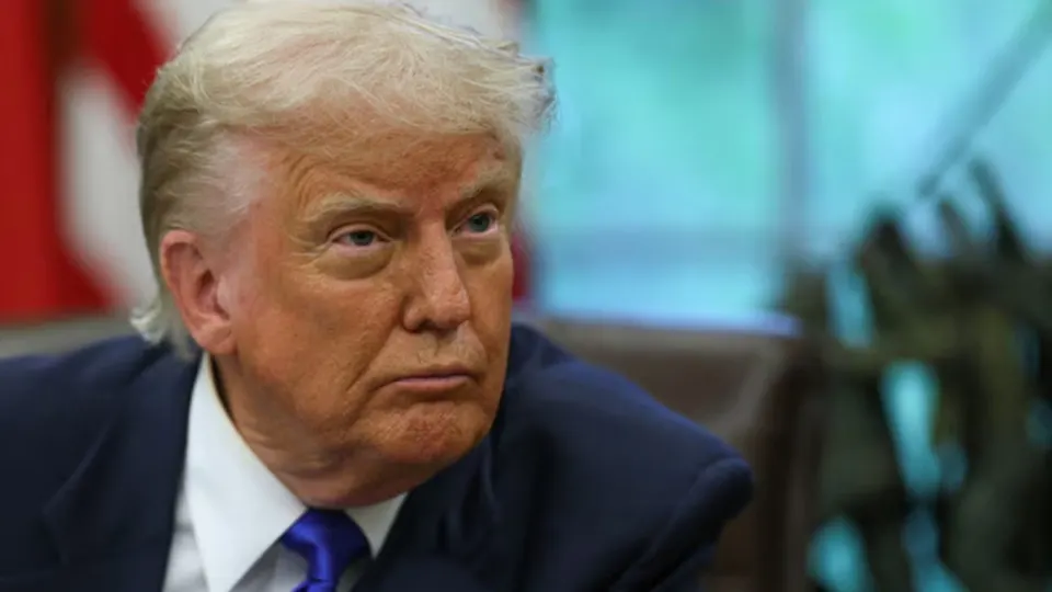 На саммите G7 Дональд Трамп сообщил о готовности усилить давление на Россию и помочь Украине при условии, что европейские партнёры окажут содействие в расчистке Ормузского пролива. Лидеры согласовали ужесточение санкций и наращивание поставок ПВО.
