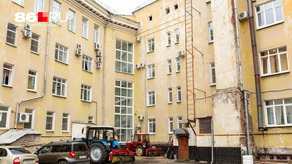 Госдума разъяснила, кто и как принимает решение об обустройстве парковочного пространства на придомовой территории.