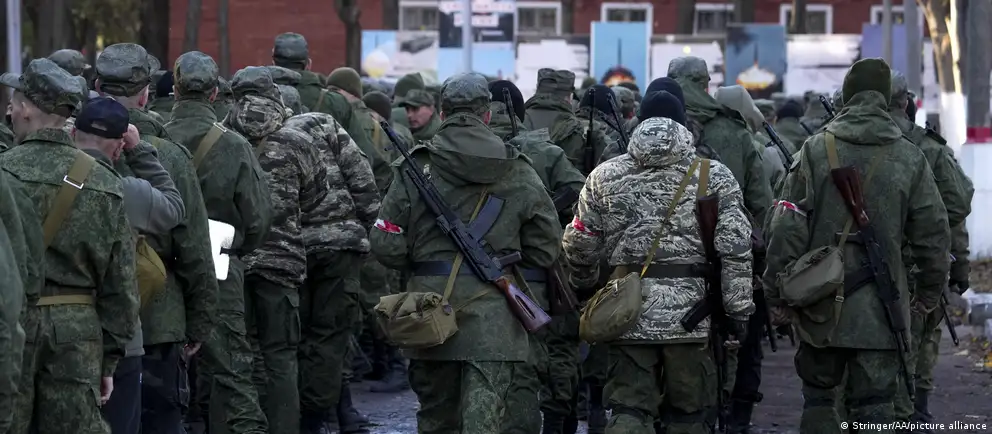 Украинская сторона и независимые источники говорят о подготовке расширенной мобилизации осенью 2026 года, власти это отрицают. Разбираемся в признаках возможной мобилизации, официальных заявлениях и оценках экспертов.
