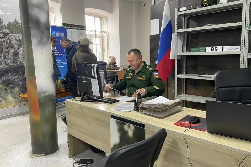 Официальные лица заявили об отсутствии планов мобилизации на данный момент, несмотря на продолжающиеся слухи.
