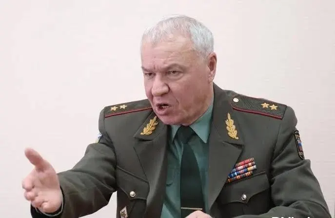 Депутат заявил, что люди, уезжающие из страны по слухам о новом призыве, не нужны; власти уверяют, что мобилизации не будет. Указывает на рост выезда через границу за последнюю неделю.