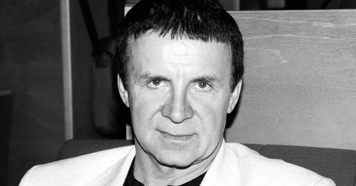 Скончался известный теле- и гипнотизёр Анатолий Кашпировский.