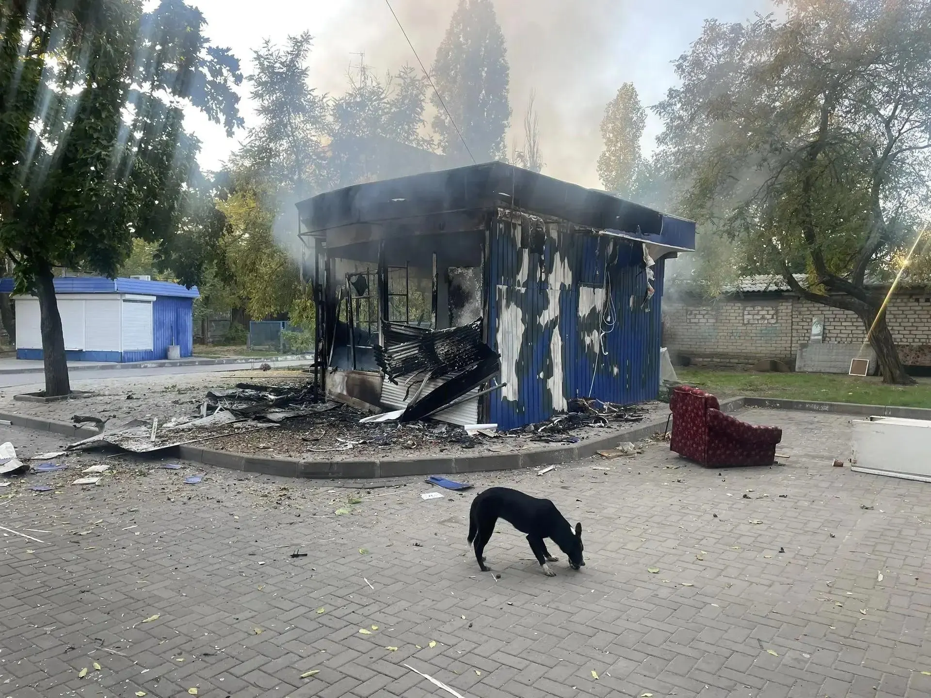 Ночью по всей России зафиксированы атаки беспилотников: есть жертвы и раненые, загорелся магазин.